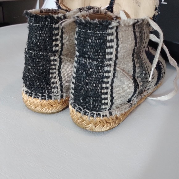 Chanel Espadrilles high tops - Picture 8 of 16